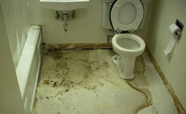 hiện tượng thấm dột nhà vệ sinh